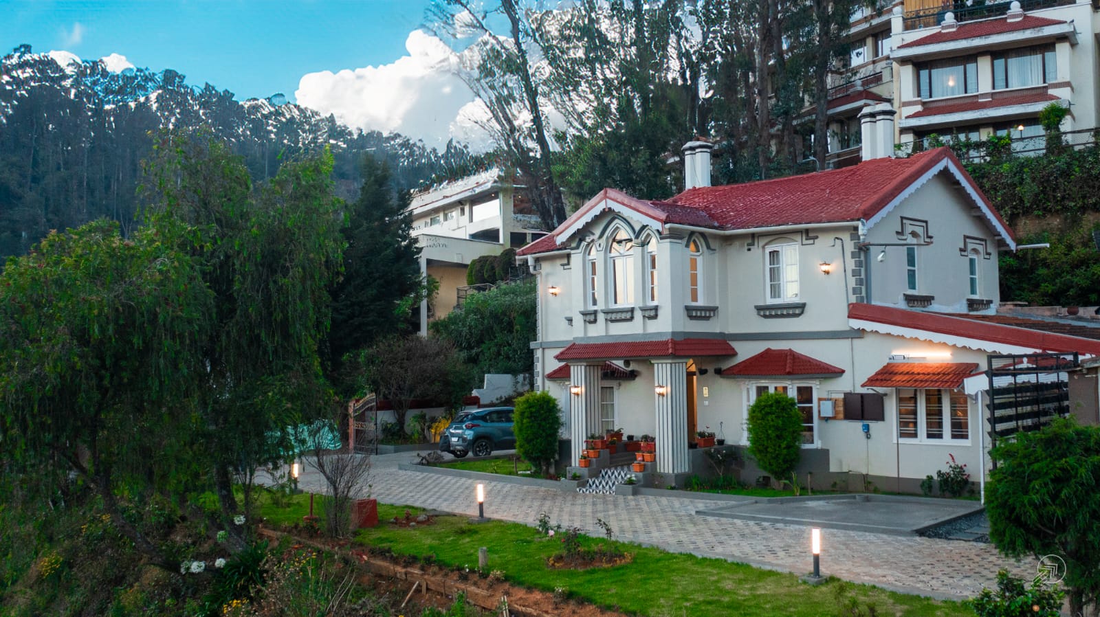 The Humming Bird a Stay Chapter